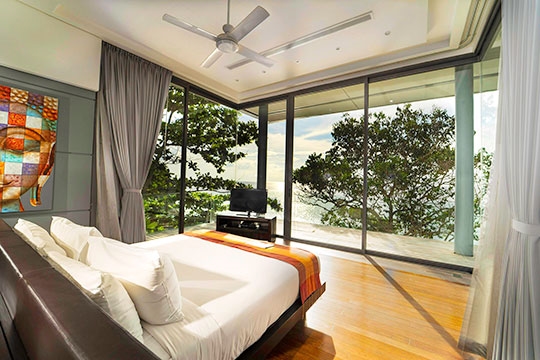 Bedroom with exquisite view